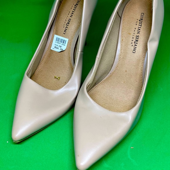 Christian Siriano Cream Heels - Picture 2 of 4